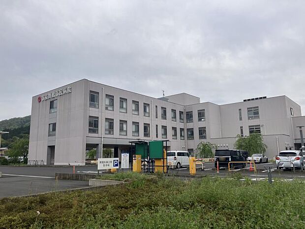 舞鶴市立舞鶴市民病院(約1,170m・徒歩15分)
