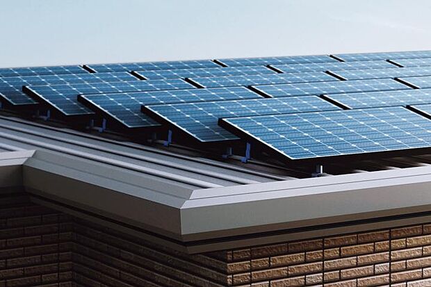 【【太陽光発電システム】】屋根一面に設置したソーラーがたっぷり発電。もしもの災害時でも電気を使える安心が。ソーラー発電で月々の光熱費が抑えられます。テレワークで自宅の電力消費が増えても安心。※メーカーのモデルチェンジにより、形状が変更となる場合があります。※事前に計画したコンセントでのみ電力使用が可能です。同時に使用できる電力には限りがあります。