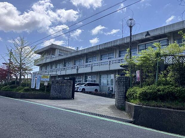 京丹後市立峰山中学校(約480m・徒歩6分)