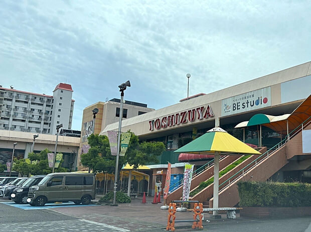 ヨシヅヤ　師勝店（約400m）