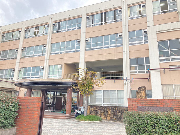 南陽中学校（約1,400m）