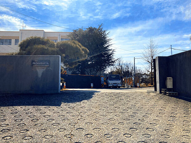 名古屋市立猪高中学校まで1620m