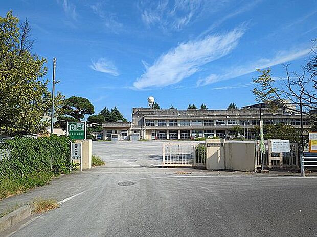 柏市立旭東小学校まで518m