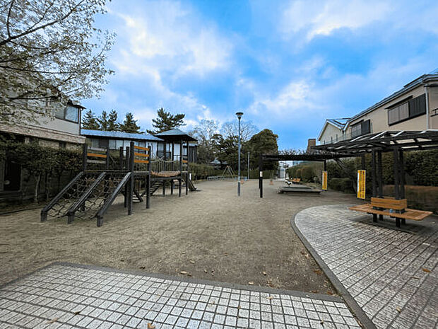 一之江三丁目公園まで1025m