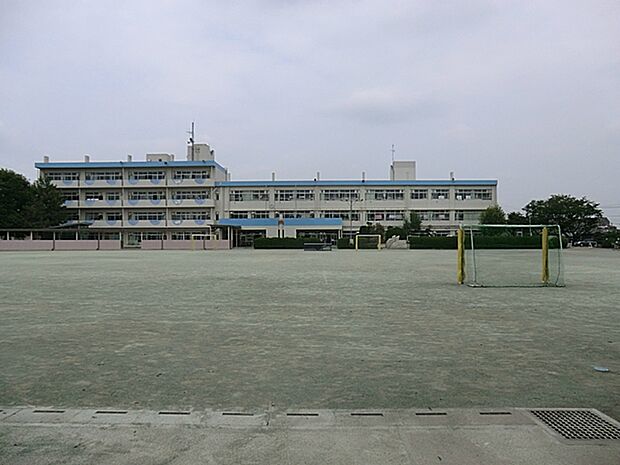 さいたま市立春岡小学校まで1492m