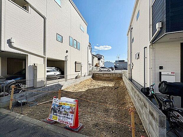 京成電鉄「京成小岩」駅まで880m