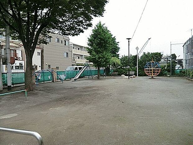 豊島八丁目児童遊園まで634m