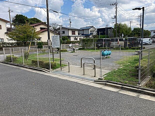 屋敷2丁目広場まで968m