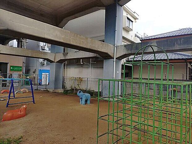 矢田中高架下児童遊園まで590m