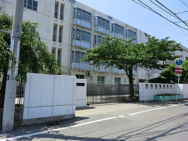 川崎市立南加瀬中学校まで677m
