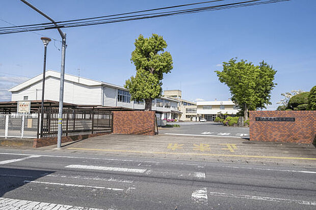 伊勢崎市立殖蓮中学校まで1050m