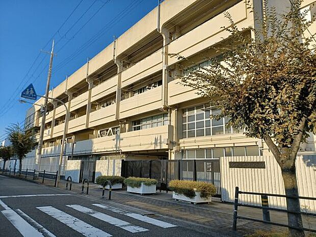 堺市立陵西中学校まで1213m