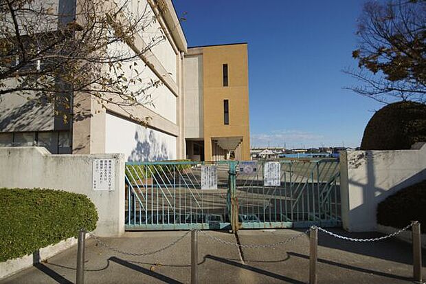 一宮市立萩原小学校まで1251m