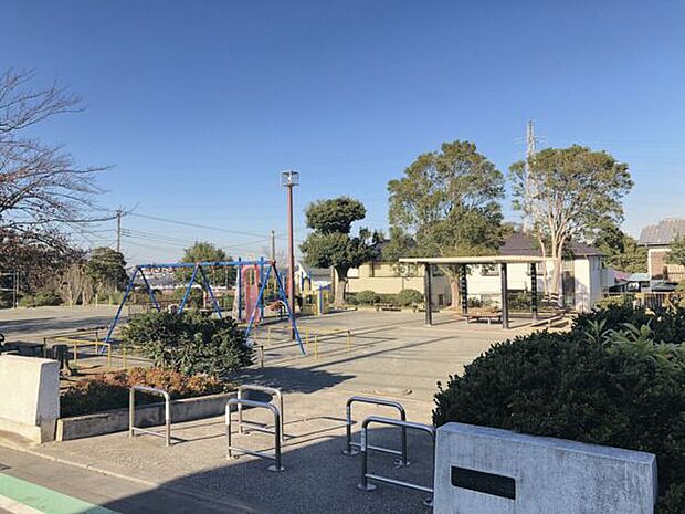 杉田大谷第二公園まで1225m