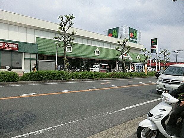 マルエツ元郷店まで1043m