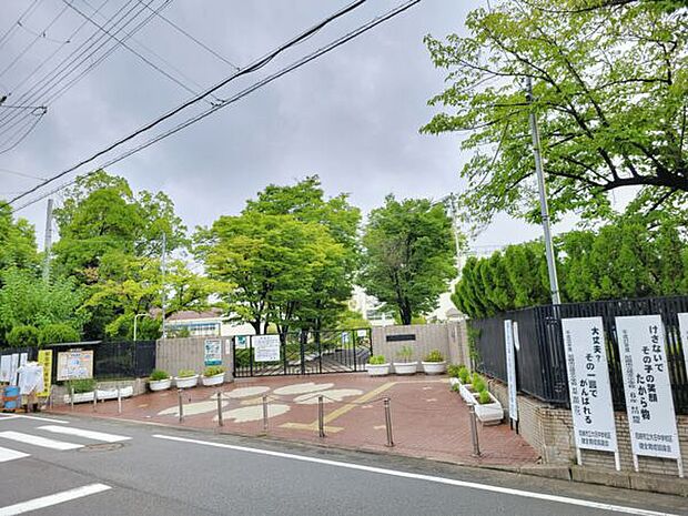 尼崎市立成文小学校まで802m