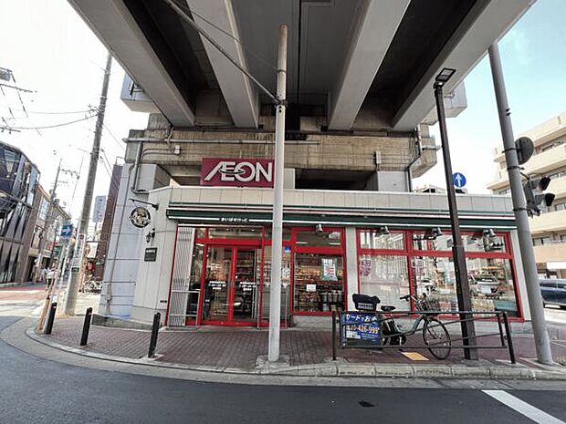 まいばすけっと 武蔵新城駅前店まで525m