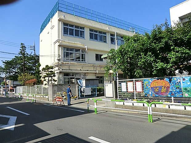 世田谷区立烏山小学校まで959m