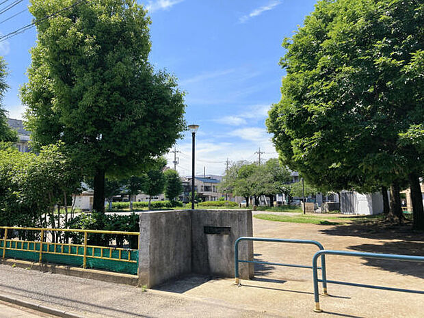 佐野第二公園まで424m