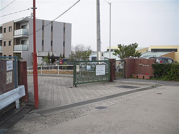 名古屋市立桃山小学校まで625m