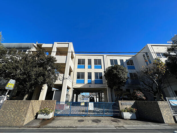 さいたま市立大宮北小学校（約664m）