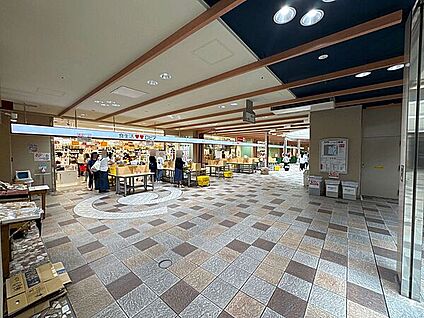 ロピア新長田店 1810m