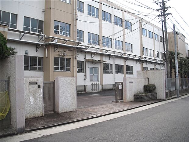 名古屋市立港北中学校（約1,365m）