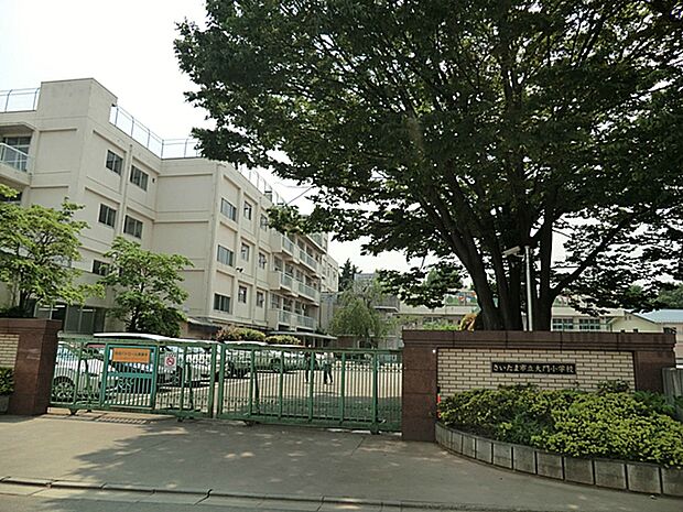 さいたま市立大門小学校（約933m）