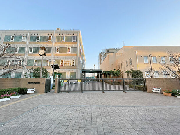 さいたま市立つばさ小学校(約920m)