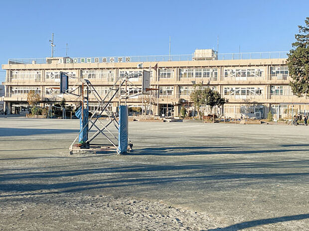 さいたま市立日進小学校（約1,208m）