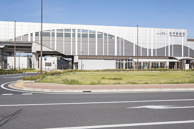 東武鉄道「新伊勢崎」駅（約3,040m）