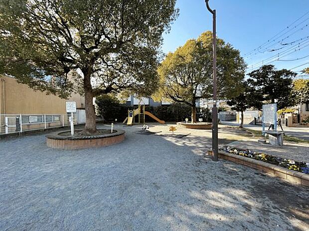 当代島南児童公園(約261m)