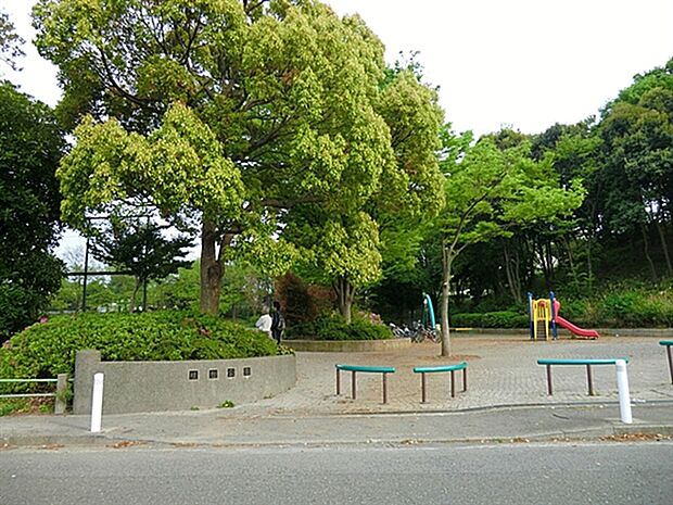 桂台公園（約717m）