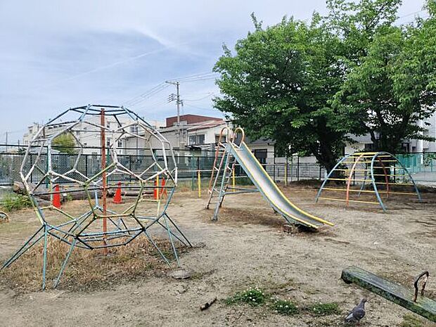 淡路西一町団児童遊園(約250m)