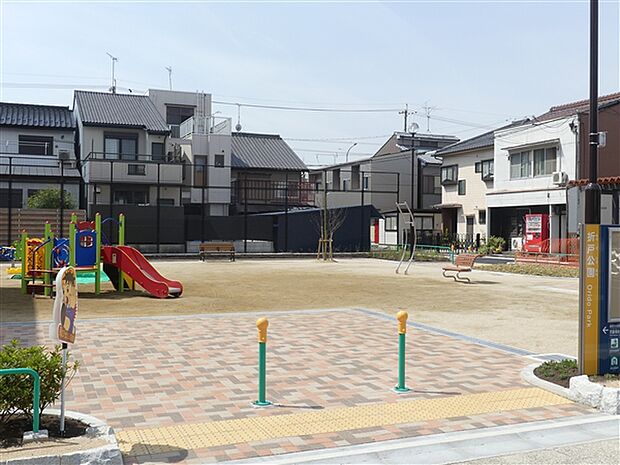 折戸公園(約102m)