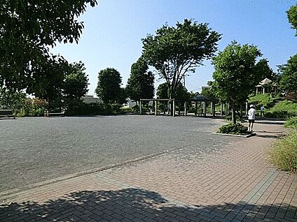 楽老南公園 938m