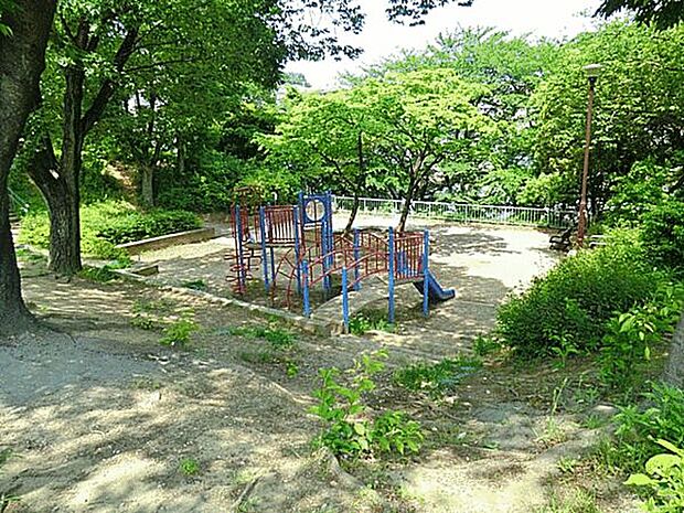 白山町第一公園（約454m）
