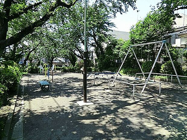 三ツ境第二公園(約1,952m)