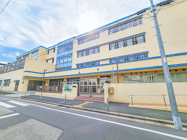 墨田区立文花中学校（約632m）