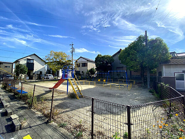 札木公園(約862m)