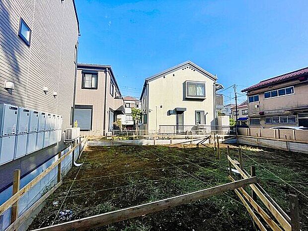 【現地（土地）】近くにはコモディイイダ中村橋店(1031m)があり、生活環境も充実しています。ご見学希望、詳細情報についてはお気軽にお問い合わせください♪