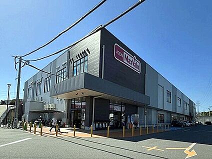 マックスバリュ東海荒尾店 931m