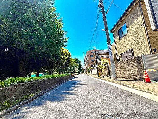 【前面道路】毎日の買い物には欠かせないスーパー、まいばすけっと観音2丁目店まで徒歩5分(381m)と便利な立地。ご見学希望、詳細情報についてはお気軽にお問い合わせください♪