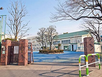 北区立王子第二小学校 335m