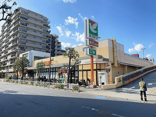 ヨークマート東砂店(約1,102m)