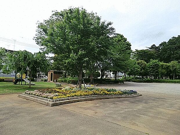 登戸公園(約1,168m)