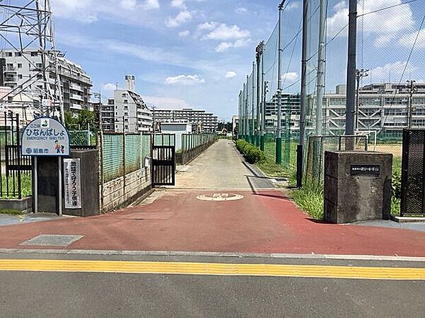 昭島市立昭和中学校（約482m）