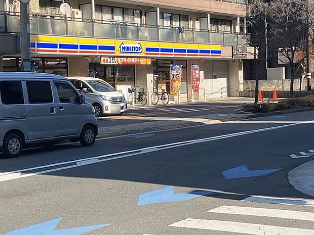 ミニストップ篠崎町1丁目店（約631m）