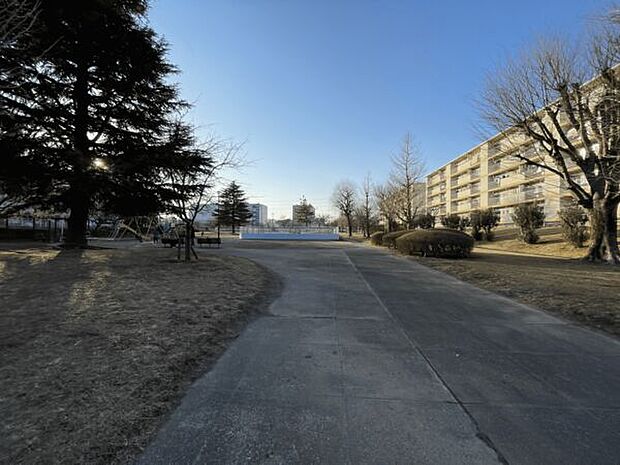 志木市立志木第二中学校（約263m）