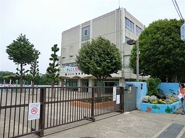 川崎市立宮崎小学校（約651m）